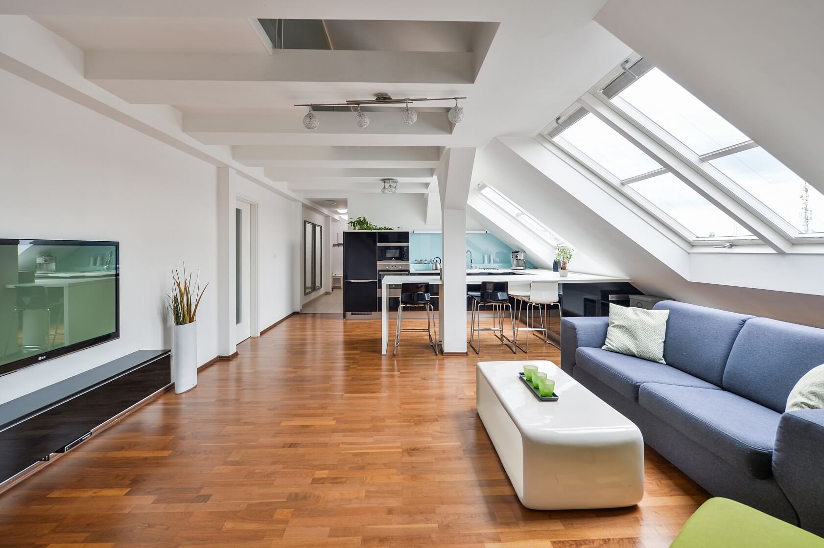 Letohradská, Holešovice - Praha 7 | Pronájem, Byt 2+kk, 90 m²