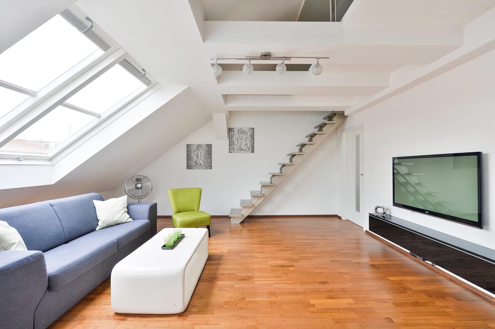 Letohradská, Holešovice - Prague 7 | Rent, Apartment One-bedroom (2+kk), 90 m²