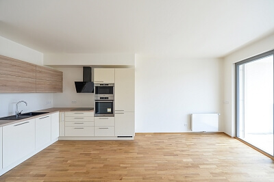 U Mlýnského kanálu, Karlín - Prague 8 | Rent, Apartment One-bedroom (2+kk), 67 m²
