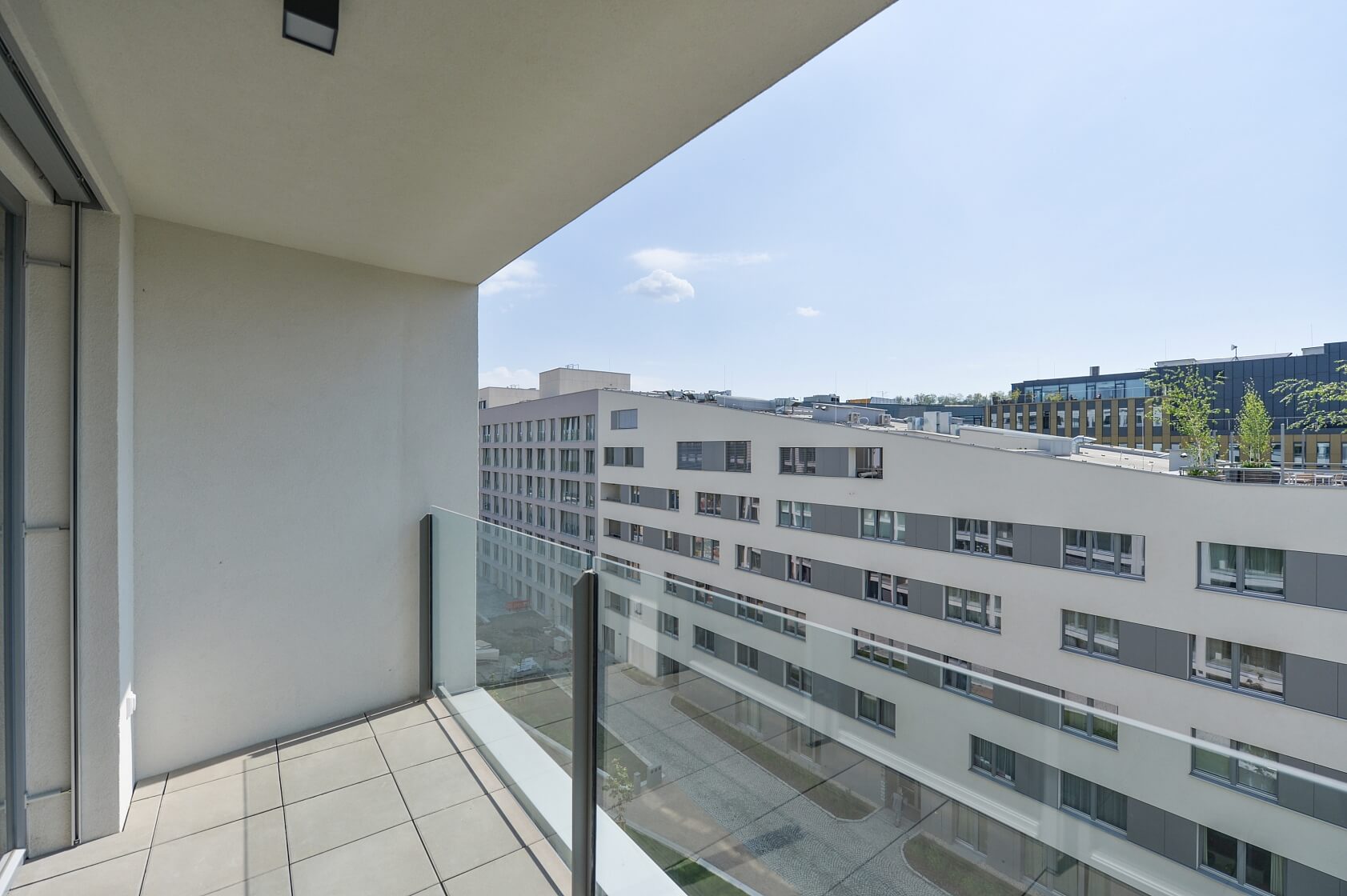 U Mlýnského kanálu, Karlín - Praha 8 | Pronájem, Byt 2+kk, 67 m²