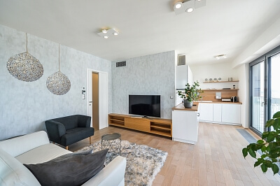 Olšanská, Žižkov - Prague 3 | Rent, Apartment One-bedroom (2+kk), 60 m²