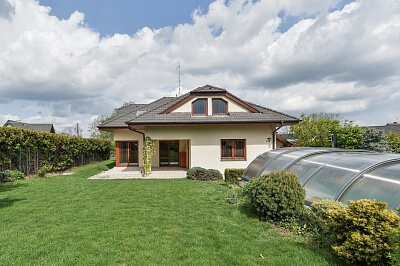 Holubí, Jesenice - Praha-západ | Pronájem, Rodinný dům 5+kk, 250 m²