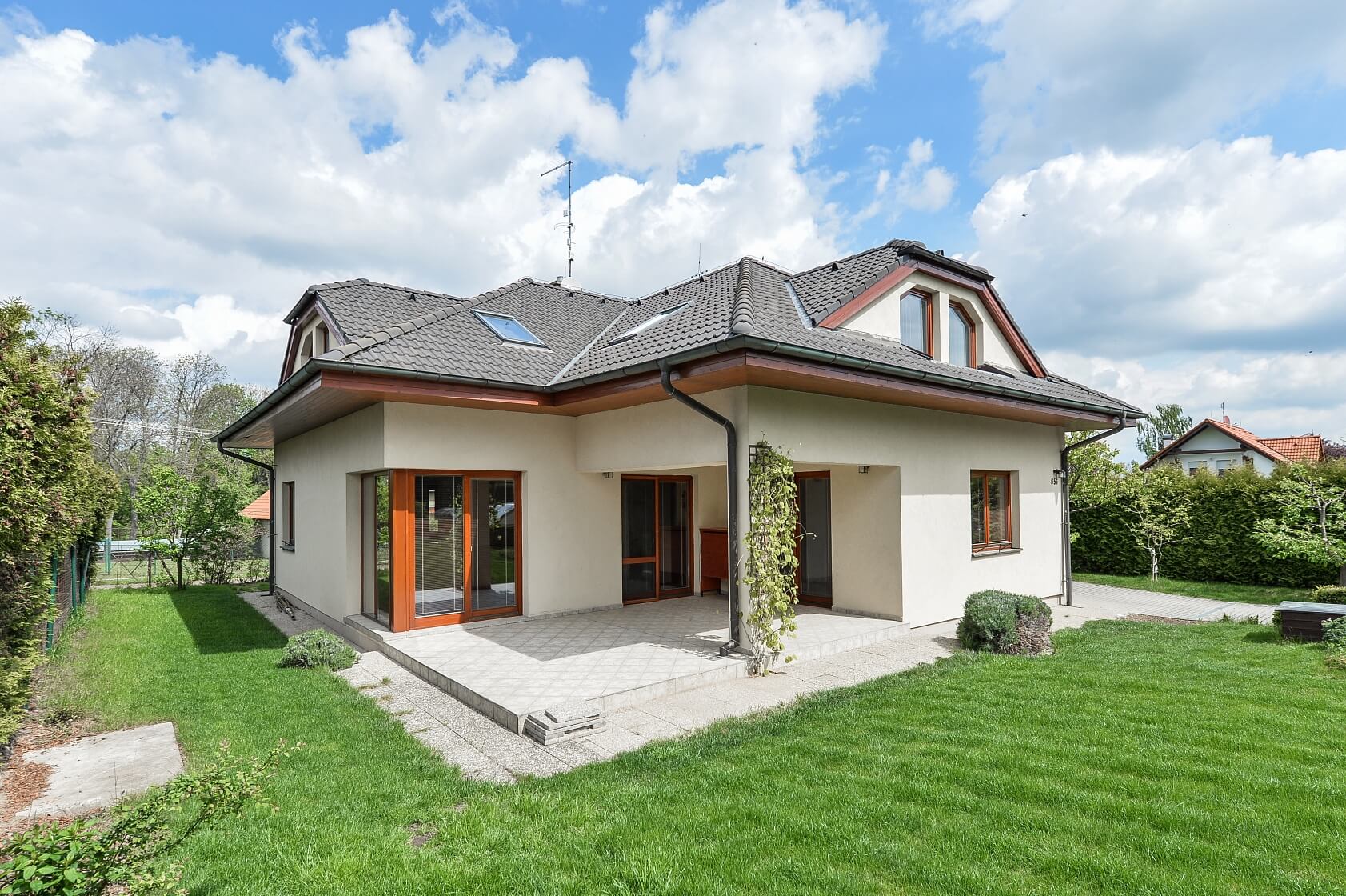 Holubí, Jesenice - Praha-západ | Pronájem, Rodinný dům 5+kk, 250 m²