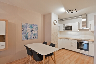 V Zahrádkách, Žižkov - Prague 3 | Rent, Apartment One-bedroom (2+kk), 64 m²