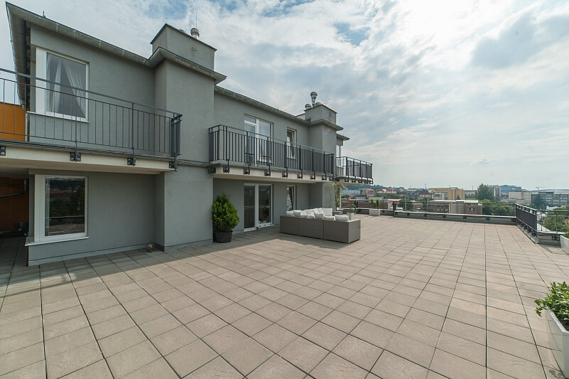 Kabešova, Vysočany - Praha 9 | Pronájem, Byt 4+kk, 288 m²