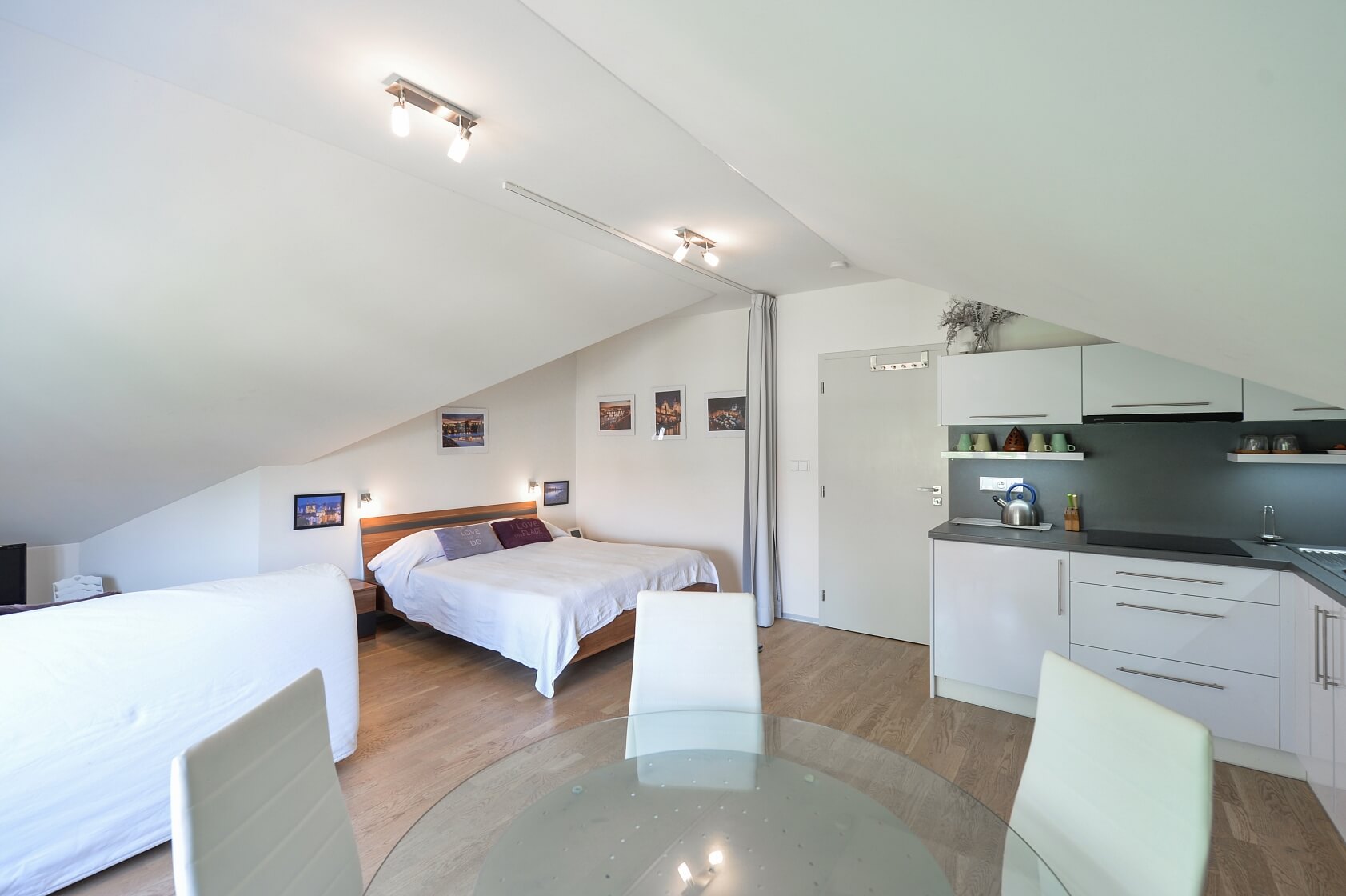 Velvarská, Dejvice - Praha 6 | Pronájem, Byt 1+kk, 43 m²