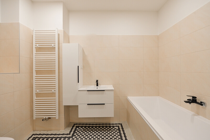 Janáčkovo nábřeží, Smíchov - Prague 5 | Rent, Apartment Two-bedroom (3+1), 107 m²