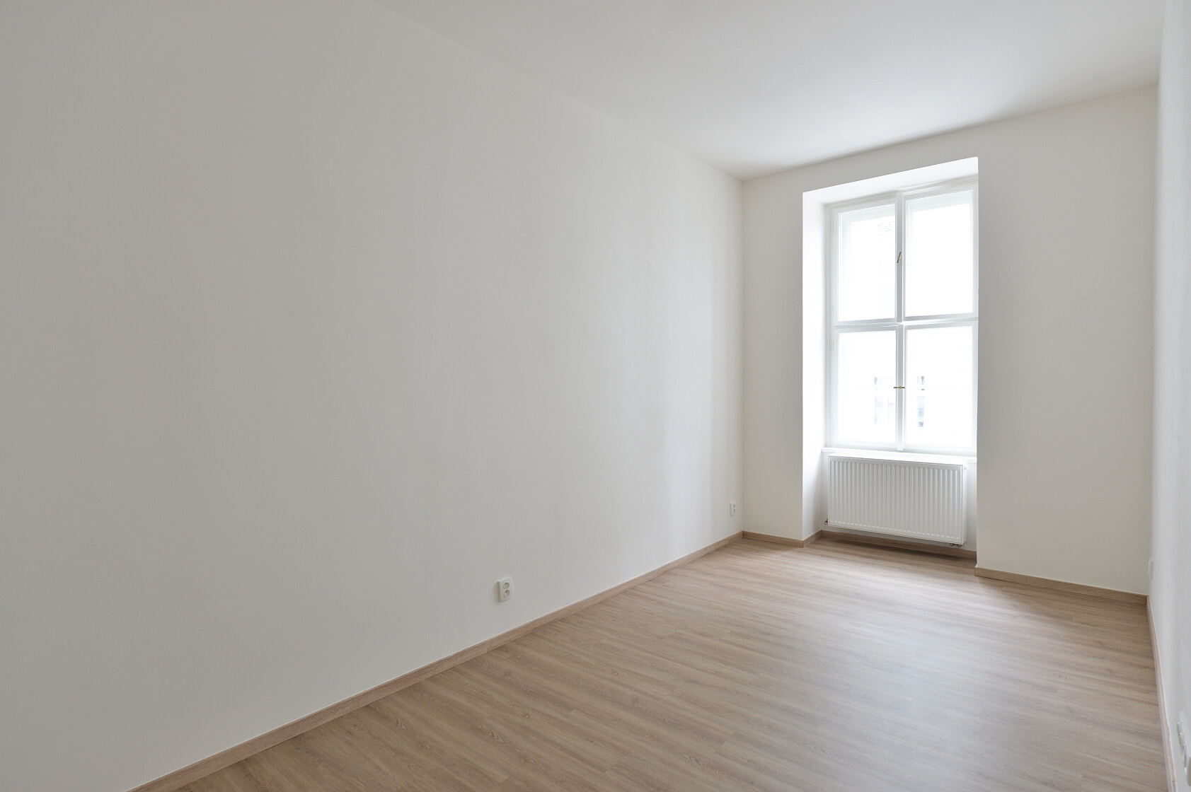 Janáčkovo nábřeží, Smíchov - Prague 5 | Rent, Apartment Two-bedroom (3+1), 107 m²