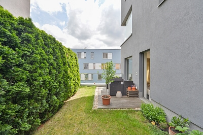 Valečovská, Prosek - Prague 9 | Rent, Apartment One-bedroom (2+kk), 81 m²