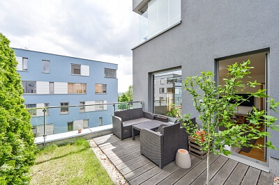 Valečovská, Prosek - Prague 9 | Rent, Apartment One-bedroom (2+kk), 81 m²