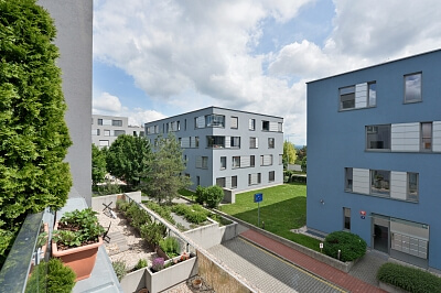 Valečovská, Prosek - Praha 9 | Pronájem, Byt 2+kk, 81 m²