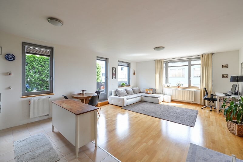 Valečovská, Prosek - Praha 9 | Pronájem, Byt 2+kk, 81 m²