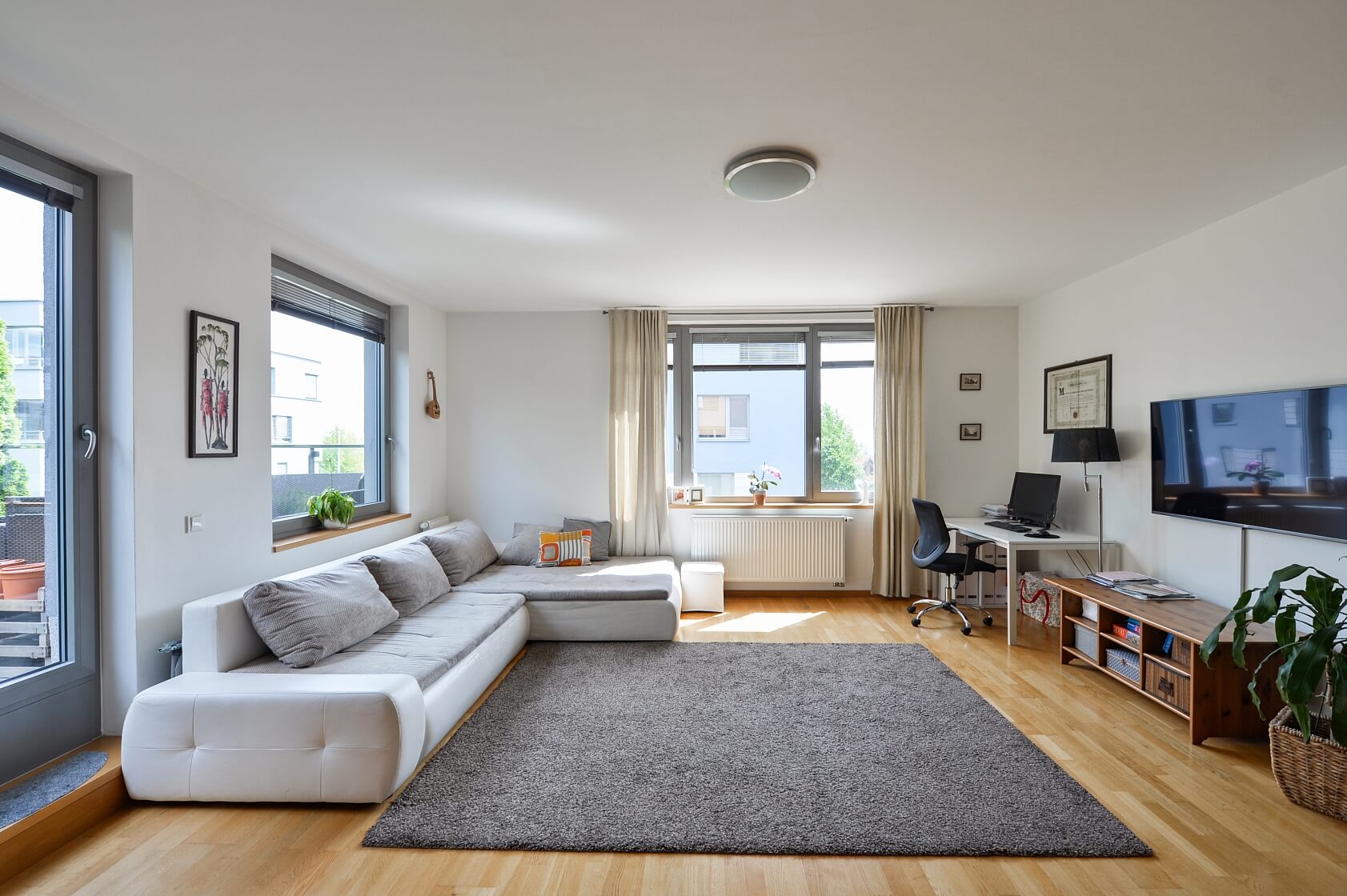 Valečovská, Prosek - Praha 9 | Pronájem, Byt 2+kk, 81 m²