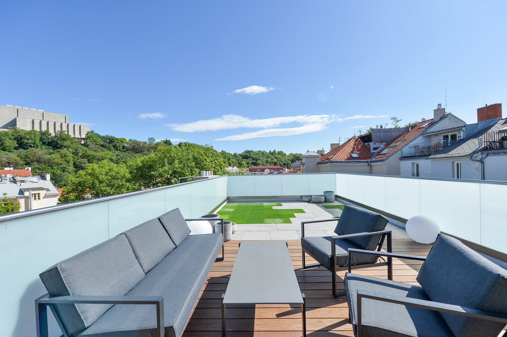 Žižkov - Prague 3 | Rent, Apartment Two-bedroom (3+kk), 104 m²