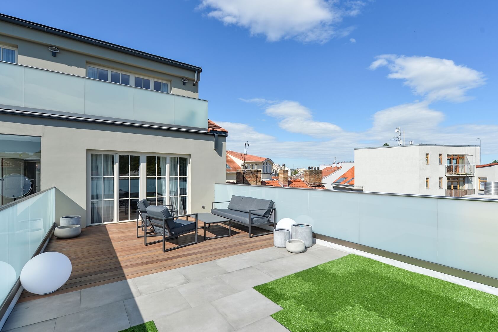 Žižkov - Prague 3 | Rent, Apartment Two-bedroom (3+kk), 104 m²