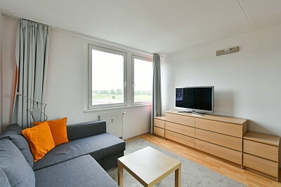 Molákova, Karlín - Praha 8 | Pronájem, Byt 2+1, 42 m²