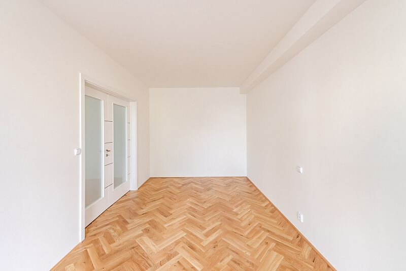 Smíchov - Prague 5 | Rent, Apartment Two-bedroom (3+kk), 101 m²
