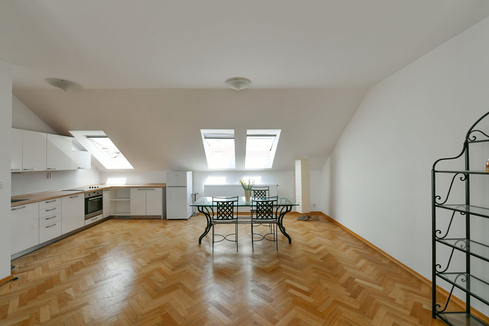 Jana Masaryka, Vinohrady - Prague 2 | Rent, Apartment One-bedroom (2+kk), 66 m²