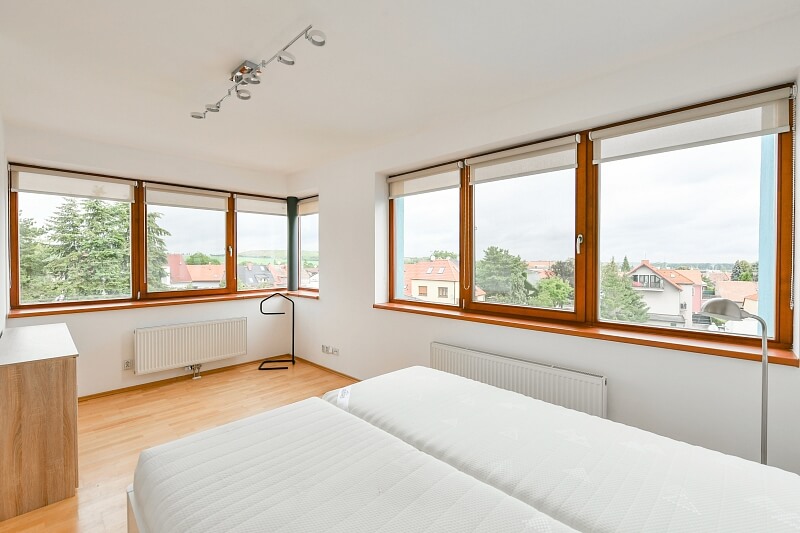 Hořínecká, Ďáblice - Prague 8 | Rent, Apartment One-bedroom (2+kk), 69 m²