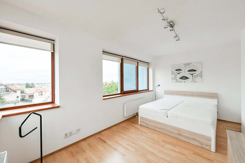 Hořínecká, Ďáblice - Praha 8 | Pronájem, Byt 2+kk, 69 m²