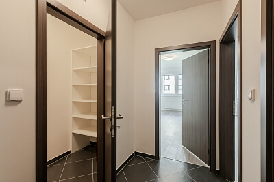 Honzíkova, Dolní Měcholupy - Prague 10 | Sale, Apartment One-bedroom (2+kk), 64 m²