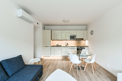 Hlaváčkova, Košíře - Prague 5 | Rent, Apartment One-bedroom (2+kk), 57 m²