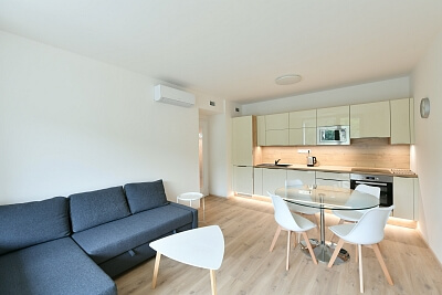 Hlaváčkova, Košíře - Prague 5 | Rent, Apartment One-bedroom (2+kk), 57 m²
