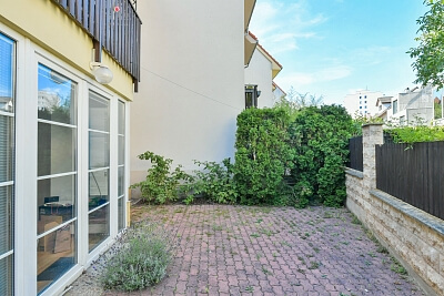 Plavínova, Žižkov - Prague 3 | Rent, House Four-bedroom (5+kk), 272 m²