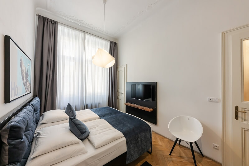 Myslíkova, Nové Město - Prague 2 | Rent, Apartment One-bedroom (2+kk), 40 m²