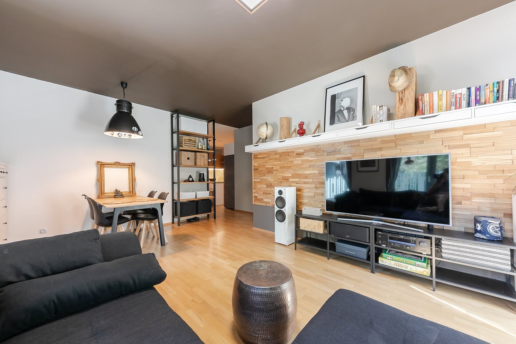 Olšanská, Žižkov - Prague 3 | Rent, Apartment One-bedroom (2+kk), 67 m²