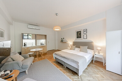 Rošických, Malá Strana - Praha 5 | Pronájem, Byt 1+kk, 33 m²