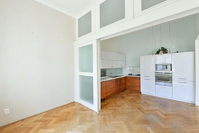Lyčkovo náměstí, Karlín - Praha 8 | Pronájem, Byt 4+kk, 106 m²
