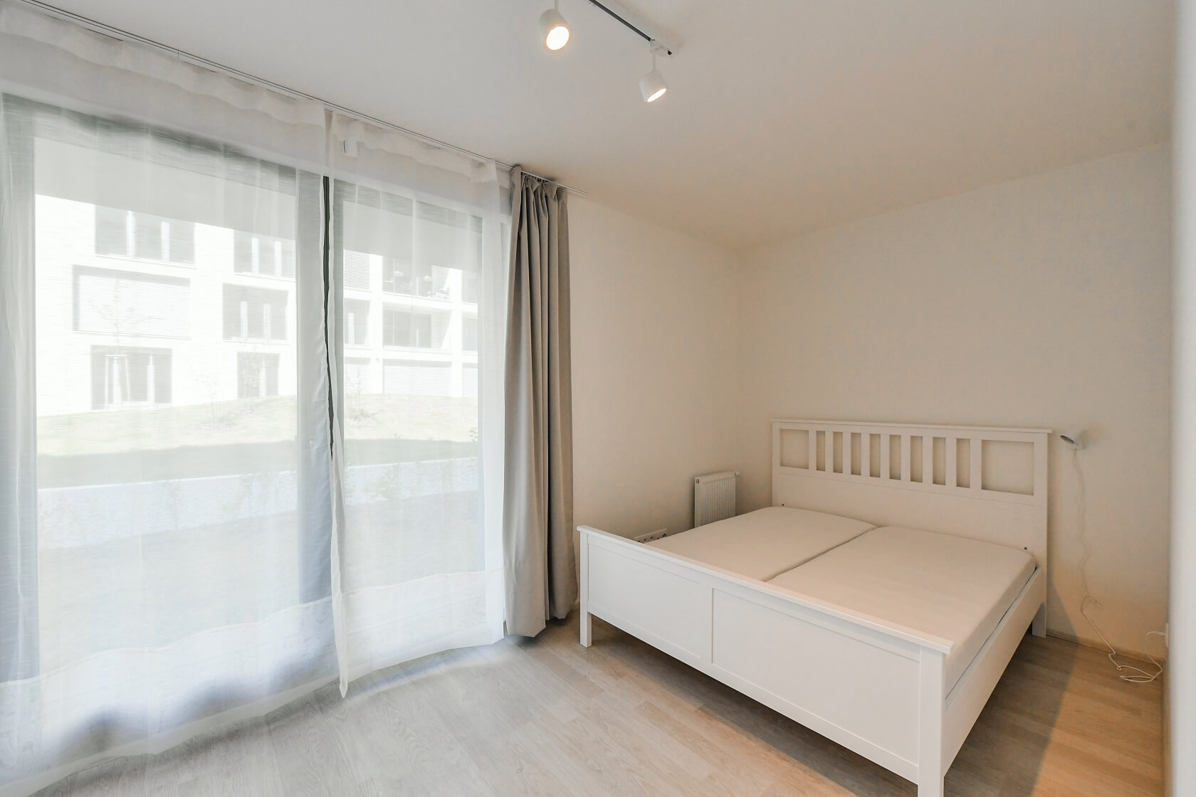 U Mlýnského kanálu, Karlín - Prague 8 | Rent, Apartment One-bedroom (2+kk), 56 m²