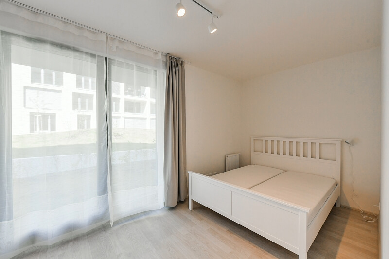 U Mlýnského kanálu, Karlín - Prague 8 | Rent, Apartment One-bedroom (2+kk), 56 m²