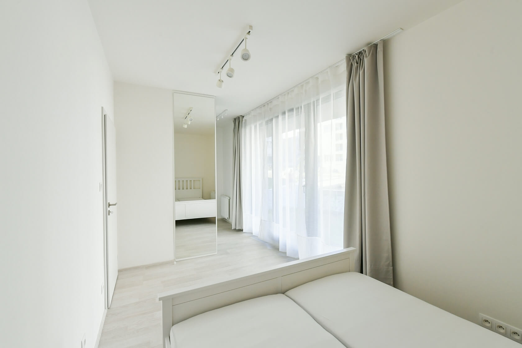 U Mlýnského kanálu, Karlín - Prague 8 | Rent, Apartment One-bedroom (2+kk), 56 m²