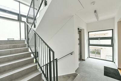 Kobrova, Smíchov - Prague 5 | Rent, Apartment One-bedroom (2+kk), 93 m²