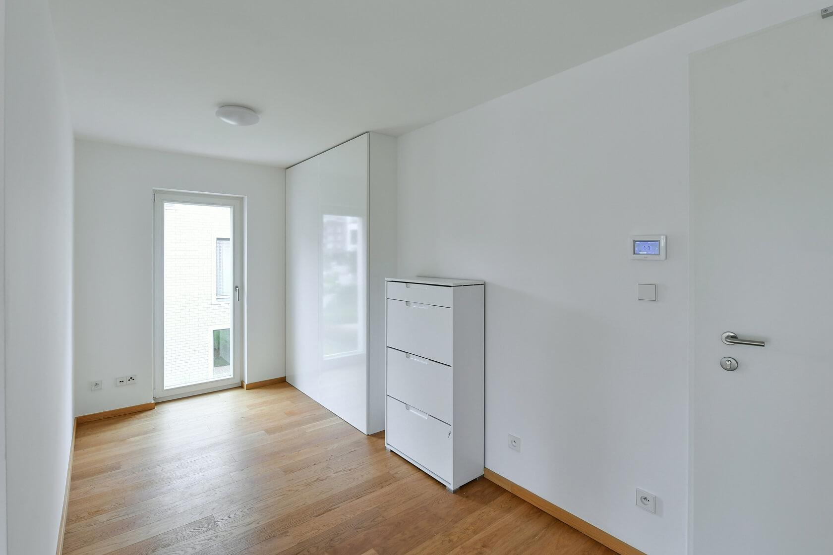 Kobrova, Smíchov - Praha 5 | Pronájem, Byt 2+kk, 93 m²
