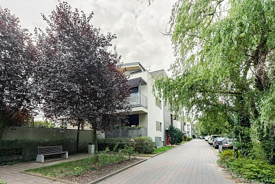 Na Návsi, Dolní Měcholupy - Prague 10 | Sale, Apartment Two-bedroom (3+kk), 93 m²