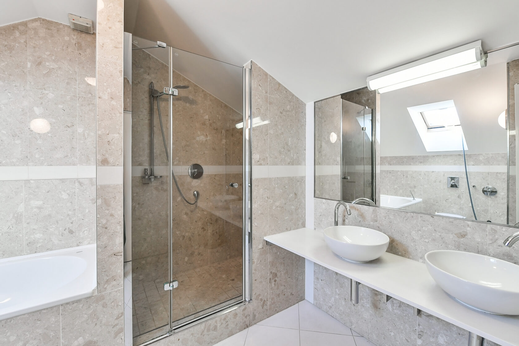 Helmova, Nové Město - Prague 1 | Rent, Apartment One-bedroom (2+kk), 144 m²