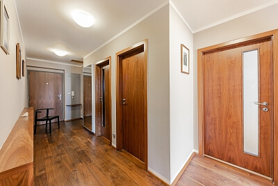 U Výstavby, Dolní Měcholupy - Prague 10 | Sale, Apartment Two-bedroom (3+kk), 93 m²