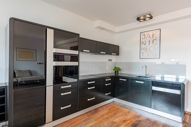 U Výstavby, Dolní Měcholupy - Prague 10 | Sale, Apartment Two-bedroom (3+kk), 93 m²