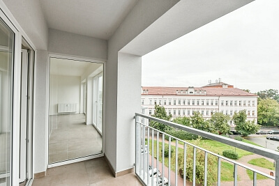 Chlumčanského, Libeň - Prague 8 | Sale, Apartment One-bedroom (2+kk), 66 m²