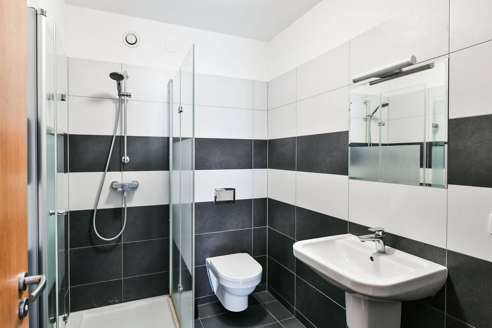 Staropramenná, Smíchov - Praha 5 | Pronájem, Byt 2+kk, 80 m²