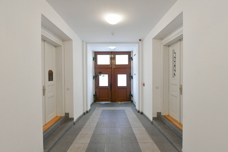 Staropramenná, Smíchov - Prague 5 | Rent, Apartment One-bedroom (2+kk), 80 m²