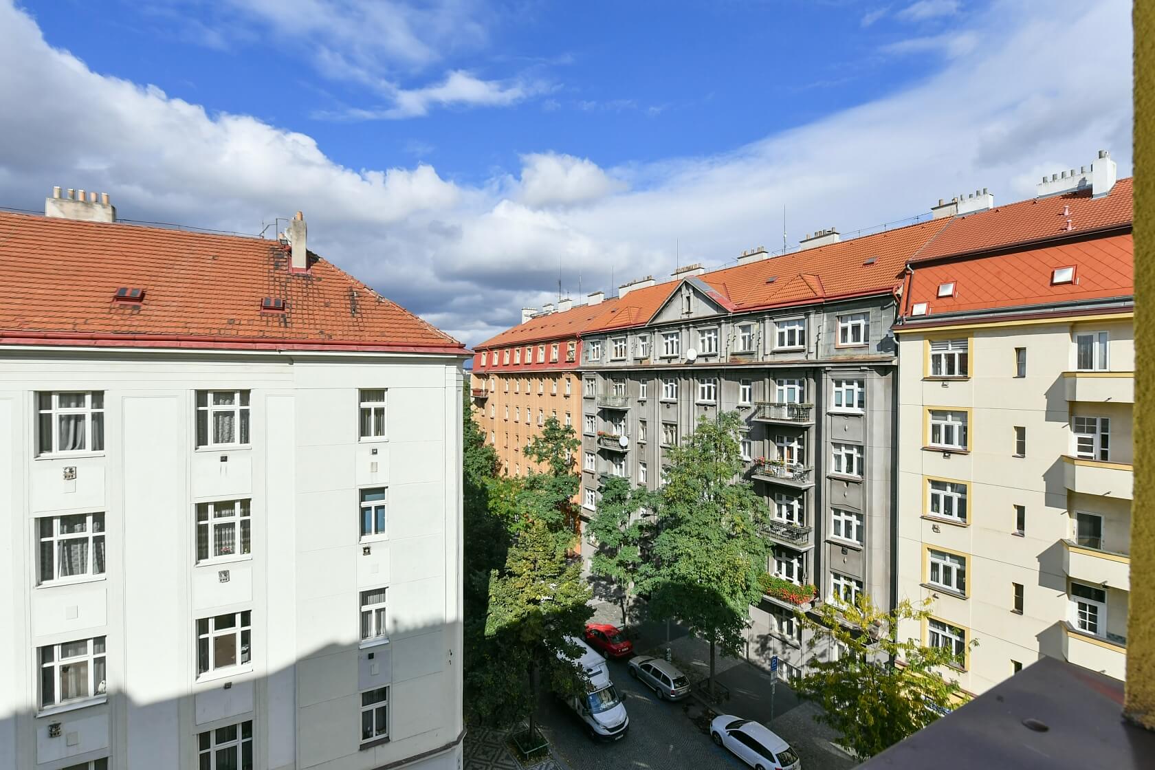 Zelenky-Hajského, Žižkov - Prague 3 | Rent, Apartment One-bedroom (2+kk), 80 m²