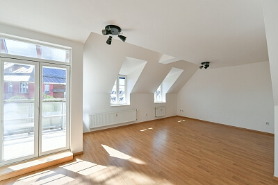 Pláničkova, Veleslavín - Prague 6 | Rent, Apartment One-bedroom (2+kk), 125 m²