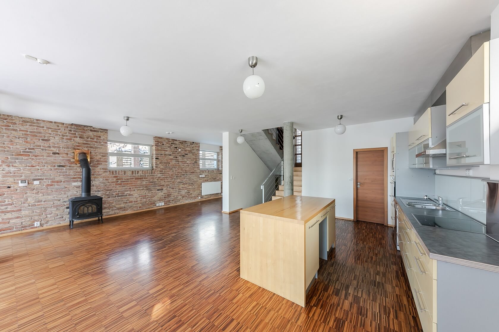 Štefánikova, Velké Popovice - Praha-východ | Prodej, Rodinný dům 7+kk, 331 m²