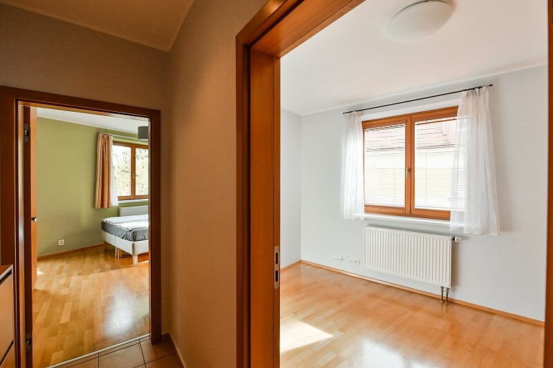 U Krčského nádraží, Krč - Praha 4 | Pronájem, Byt 3+kk, 86 m²