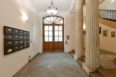 Vítězná, Malá Strana - Prague 1 | Rent, Apartment One-bedroom (2+kk), 80 m²