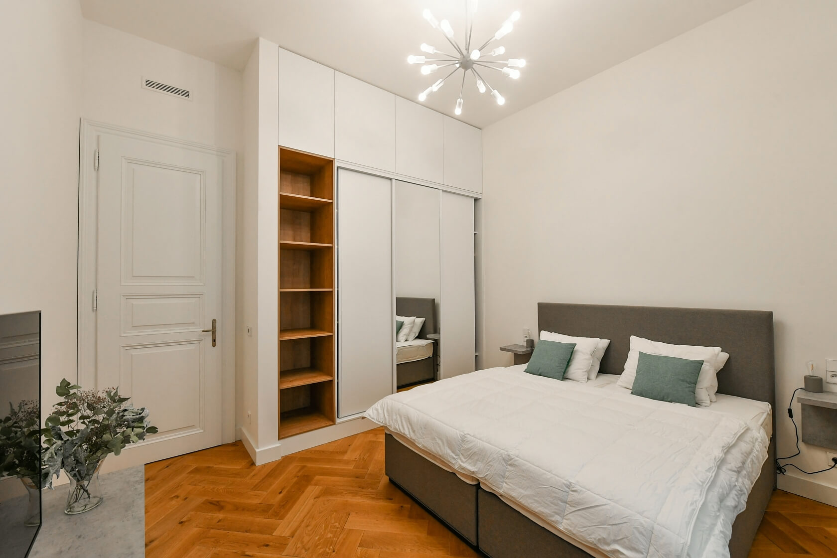 Dlážděná, Nové Město - Praha 1 | Pronájem, Byt 2+kk, 67 m²